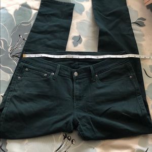 Women’s Green Demi Curve Skinny Levi’s jeans